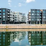 A Luxurious Apartment In Kalaranna